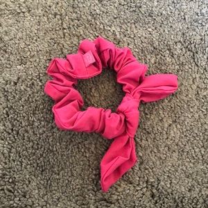 pink lulu lemon scrunchie